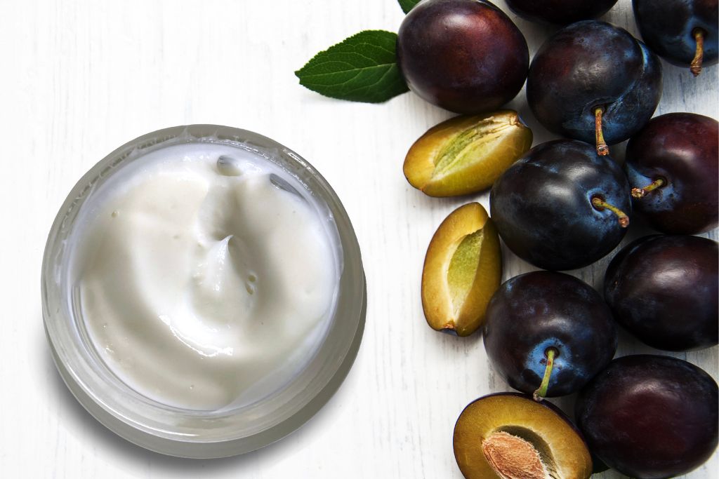 Hyaluronic Acid Plum Lotions - AVAVITA