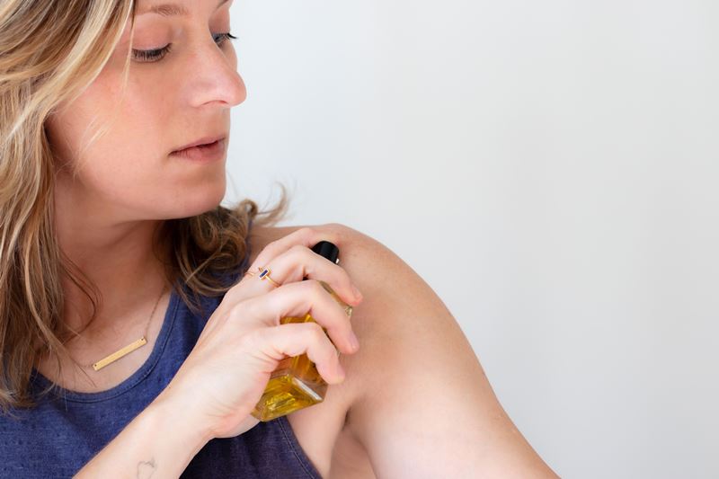 Moisturizing Body Oil - Dry Touch - AVAVITA