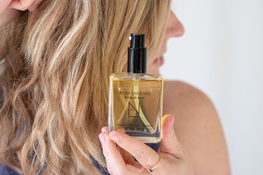 Moisturizing Body Oil - Dry Touch - AVAVITA