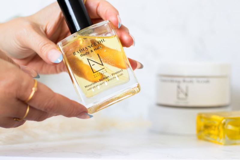 Moisturizing Body Oil - Dry Touch - AVAVITA