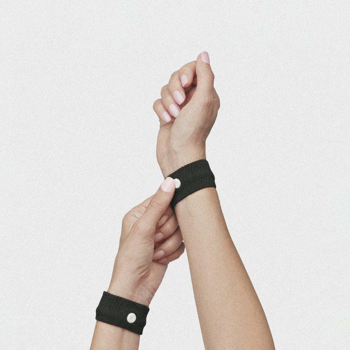 Nausea Relief Bands by Mother Mother - AVAVITA